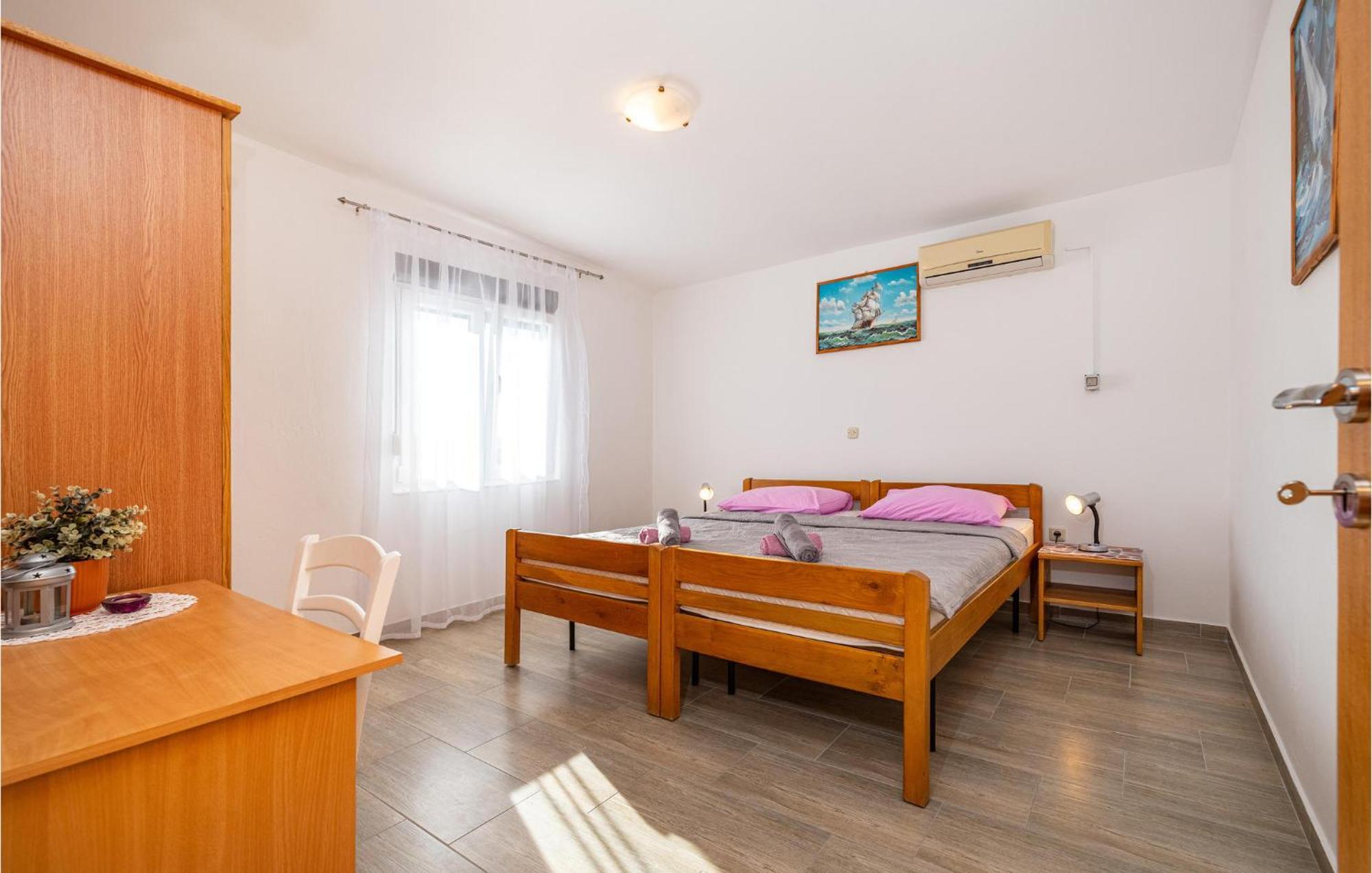Beautiful Home In Rovanjska With Wifi Exterior foto