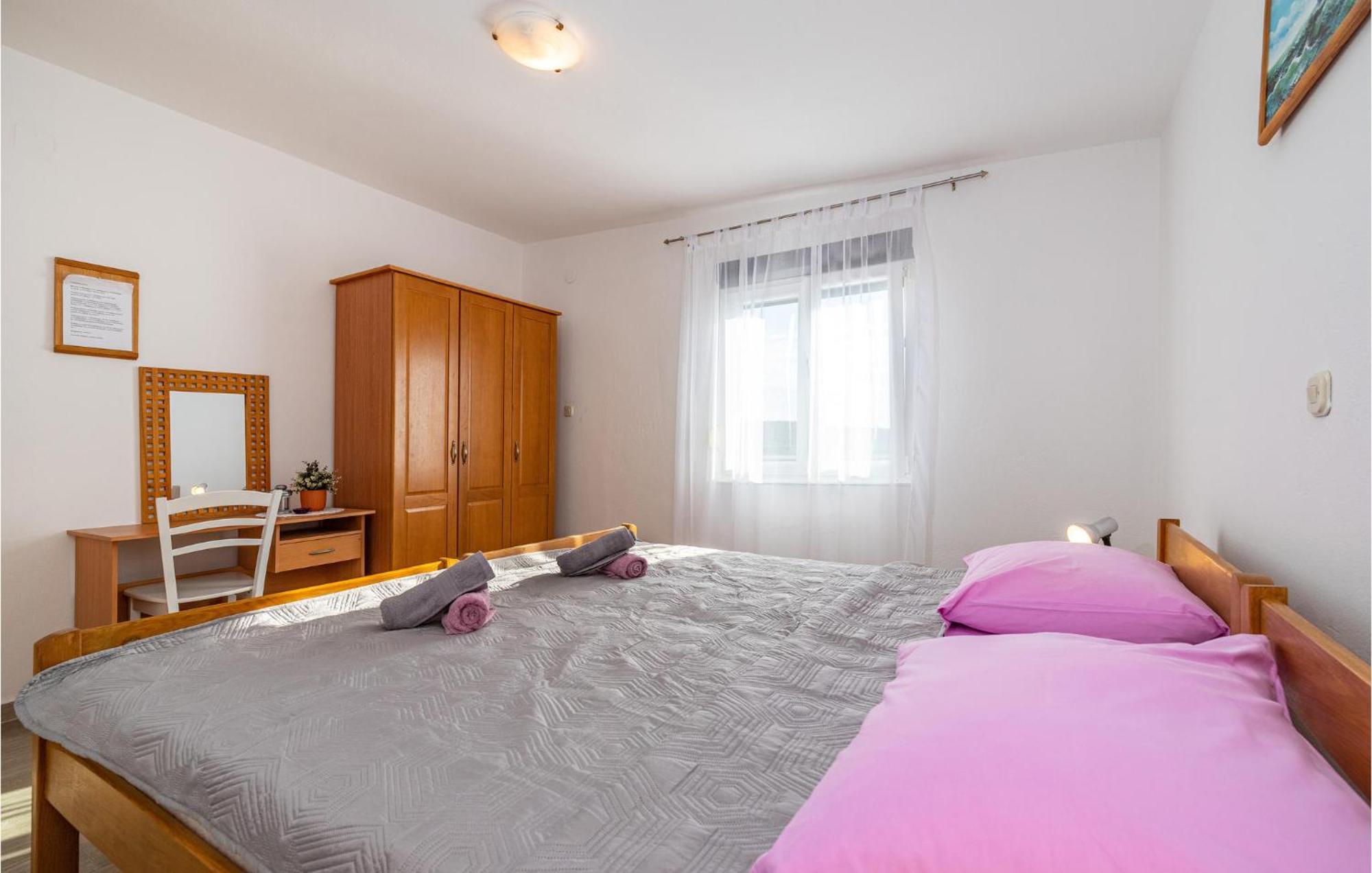 Beautiful Home In Rovanjska With Wifi Exterior foto