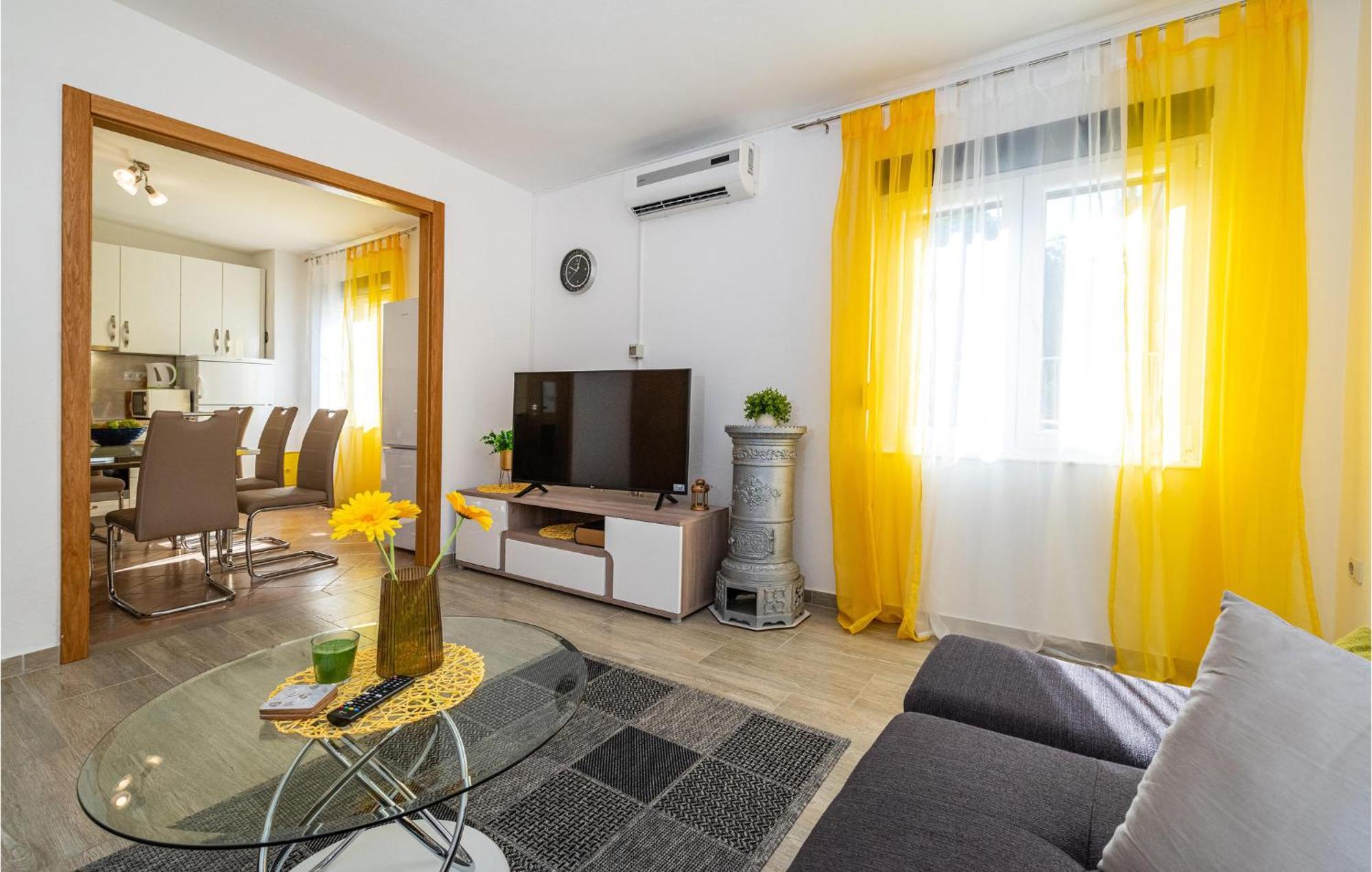 Beautiful Home In Rovanjska With Wifi Exterior foto